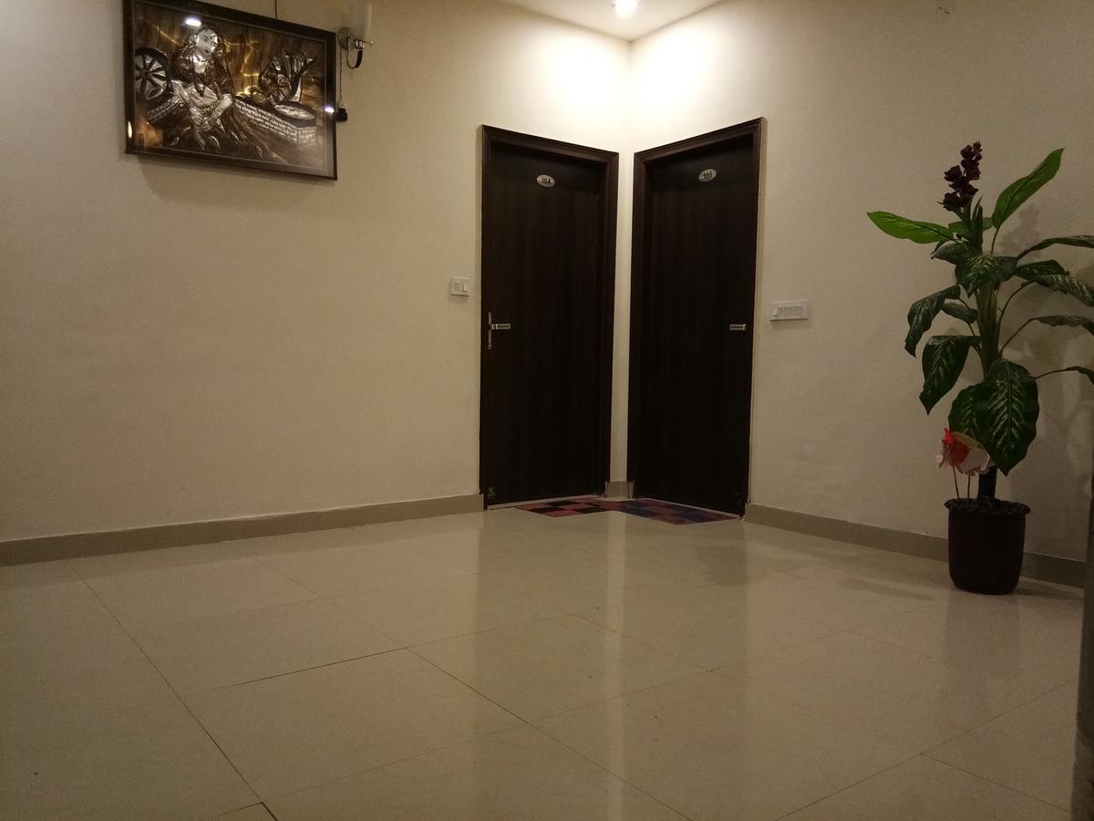 Hotel Wildrose Далхаузи Экстерьер фото